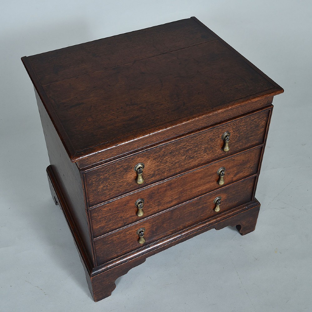 Early 18th Century Oak Box Stool View II