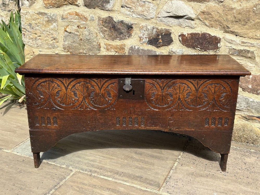 17th century Oak Coffer