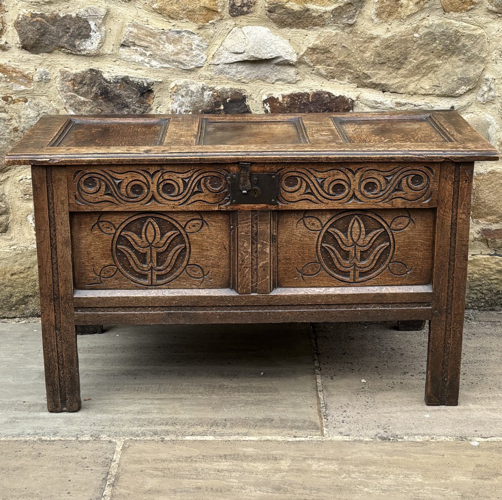 17th century Oak Coffer