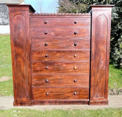 fig 1. VICTORIAN MAHOGANY WARDROBE COMPACTUM