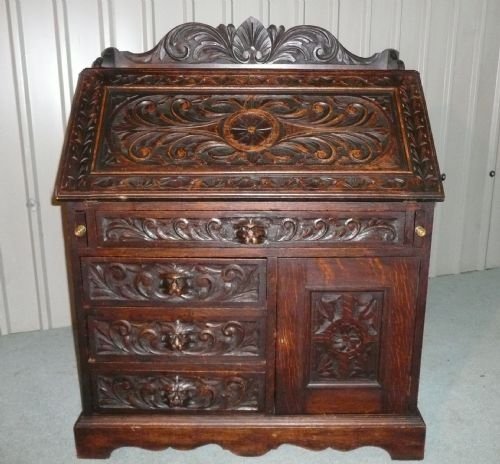 Victorian Carved Green Man Pussy Oak Bureau