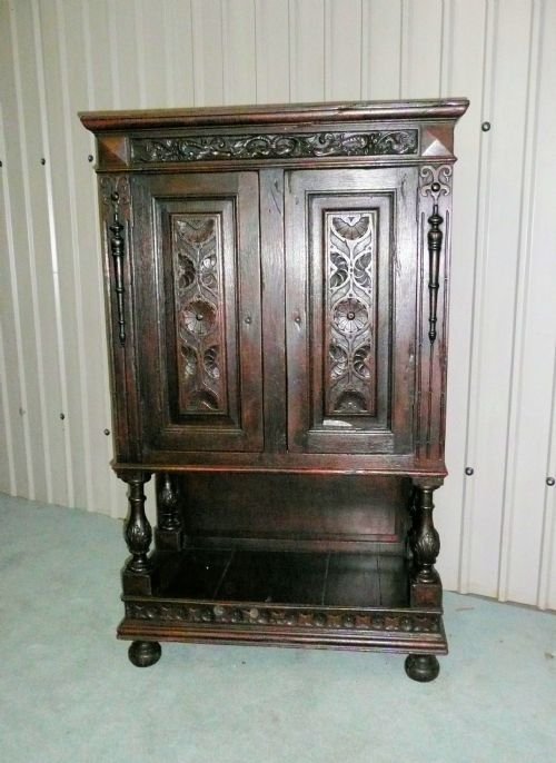 18th Century Carved Oak Livery Cupboard