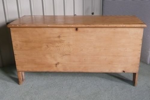 fig 1. GEORGIAN PINE 5 PLANK COFFER COFFEE TABLE