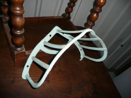 fig 1. VICTORIAN WALL MOUNTED RACK FOR SADDLE