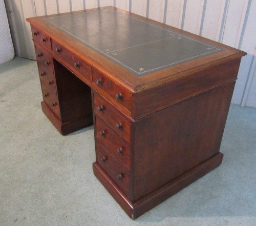 Victorian Mahogany Pedestal Desk