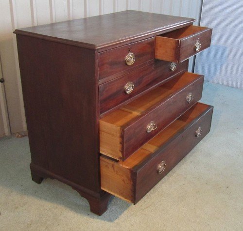 Large Georgian Mahogany Chest of Drawers