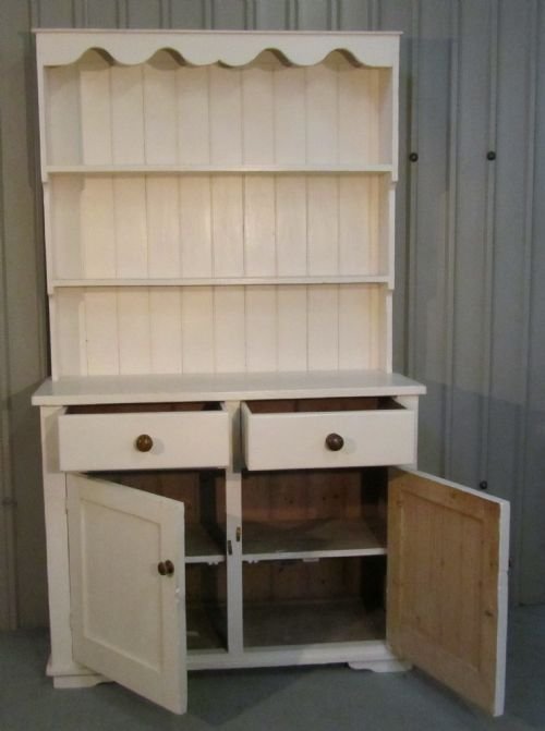 fig 1. VICTORIAN PAINTED PINE WELSH DRESSER