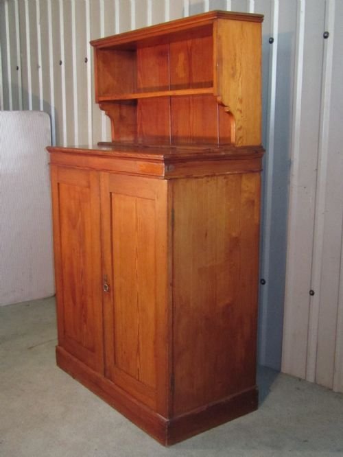 fig 1. VICTORIAN PINE LINEN PRESS HOUSEKEEPERS CUPBOARD