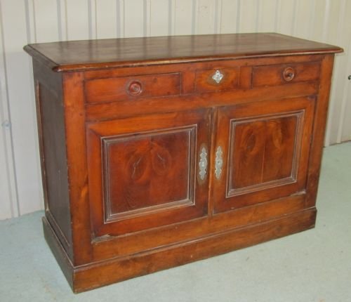 fig 1. FRENCH 19TH CENTURY COUNTRY CHESTNUT DRESSER