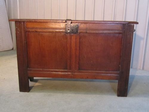 Georgian Elm and Oak 5 Plank Coffer