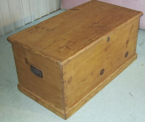 fig 1. LARGE VICTORIAN STRIPPED PINE BLANKET BOX, COFFEE TABLE
FREE DELIVERY