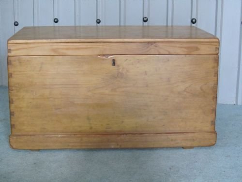 Large Victorian Pine Blanket Box Chest Coffee Table
