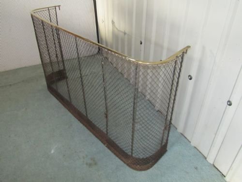 fig 1. VERY LARGE VICTORIAN NURSERY FIRE GUARD CLUB FENDER