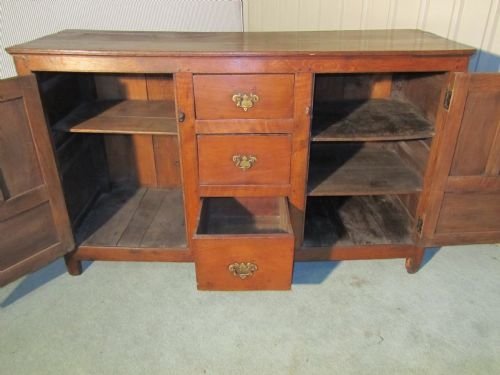 fig 2. GEORGIAN BLOND OAK COUNTRY DRESSER SIDEBOARD CUPBOARD