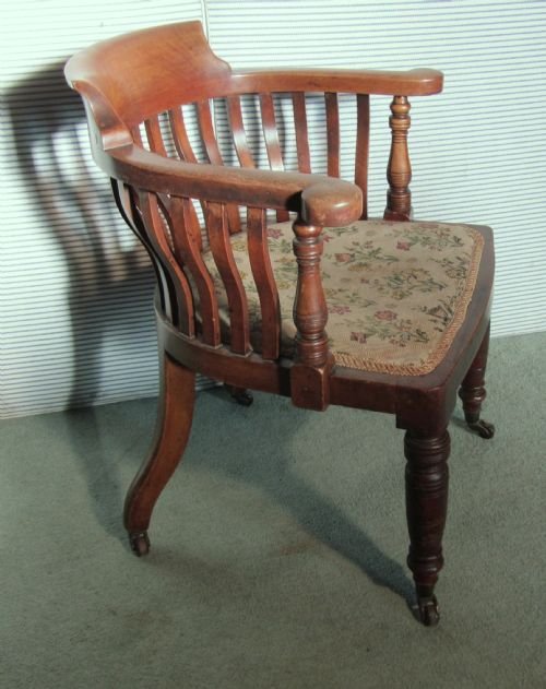 fig 1. A Victorian Mahogany Desk or Library Chair