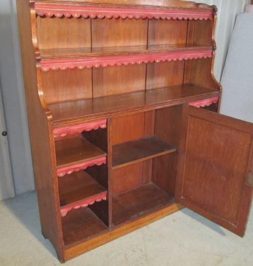 fig 1. A Victorian Oak Arts & Crafts Golden Oak Bookcase