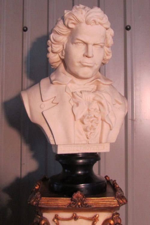 Good Large Bust of Beethoven