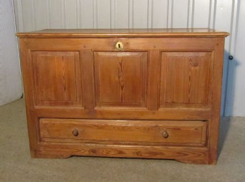 A Superb Georgian Pine Mule Chest, Blanket Box Coffee Table
