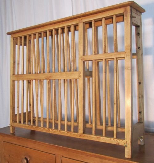 fig 1. A Georgian Pine Plate Rack