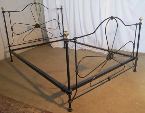 Black Wrought Iron and Brass Bed 5ft Double Bed