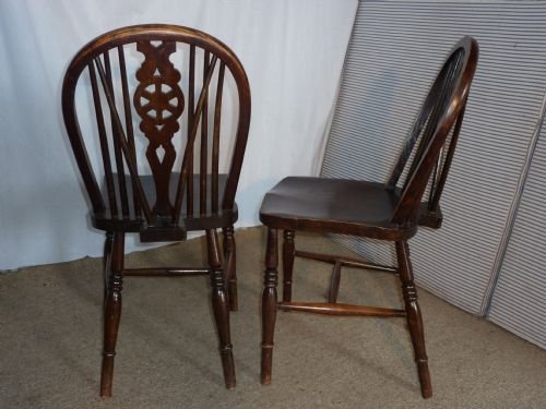 fig 1. A Set of 4 Victorian Beech & Elm Wheel Back Windsor Kitchen Dining Chairs