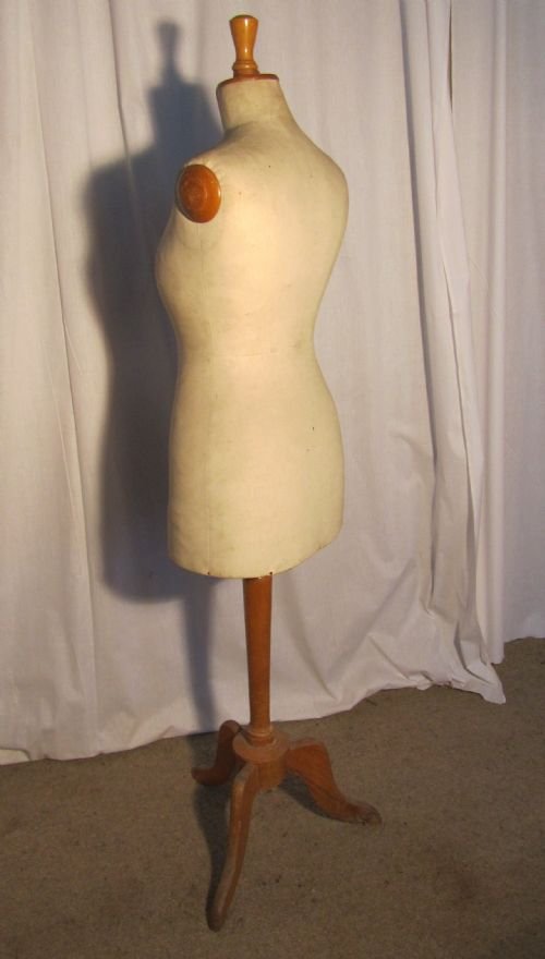 fig 1. A Charming French Mannequin