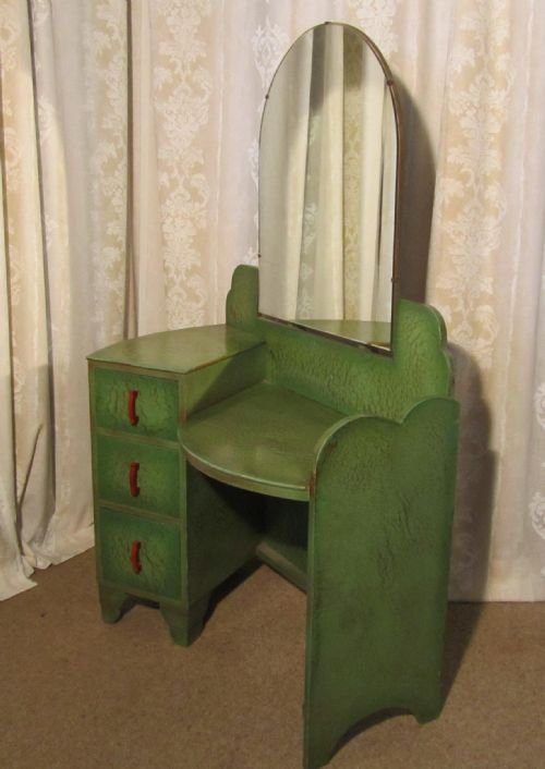 fig 2. An Art Deco Green & Gold Odeon Style Dressing Table