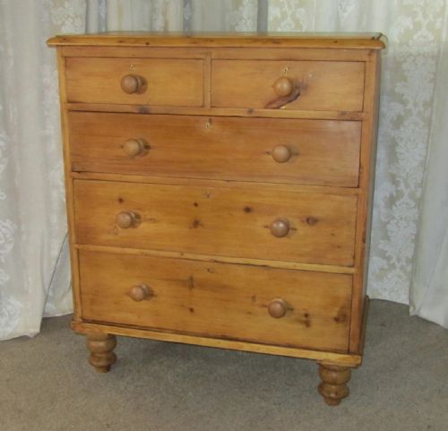 Large Victorian Pine Chest of Drawers