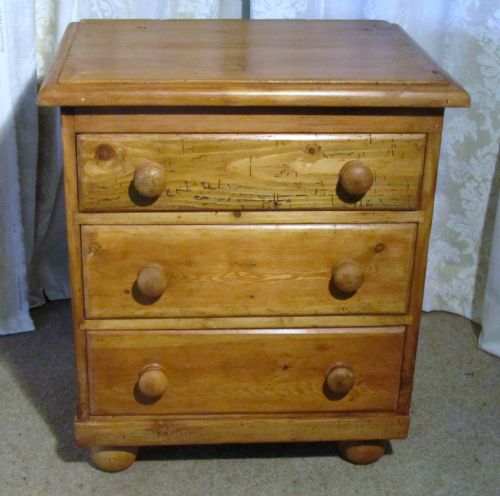 An Unusual 3 Drawer Victorian Rustic Pine Chest of Drawers