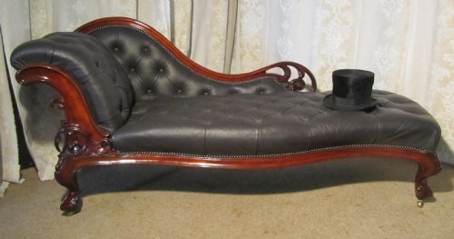Superb Early Victorian Carved Mahogany Leather Chaise Longue or Day Bed