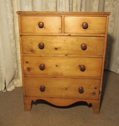 Charming Old Georgian Pine Chest of Drawers