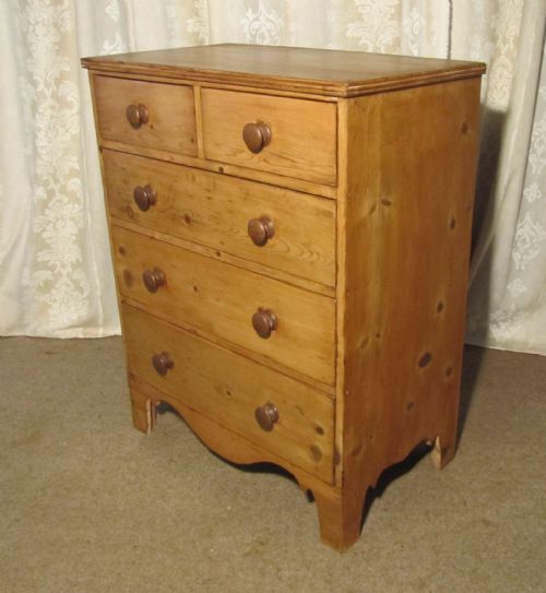 fig 1. Charming Old Georgian Pine Chest of Drawers