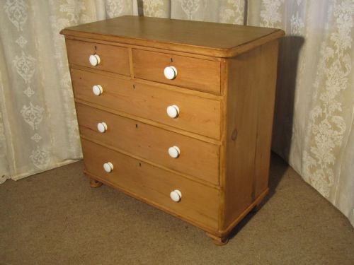 fig 1. Large Victorian Pine Chest of Drawers