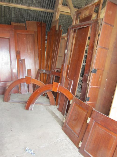 fig 1. Victorian Mahogany Wall Panelling