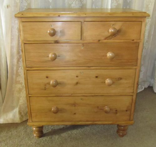 fig 2. Large Victorian Pine Chest of Drawers