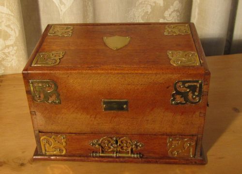 A Charming Arts and Crafts Golden Oak Stationary Box