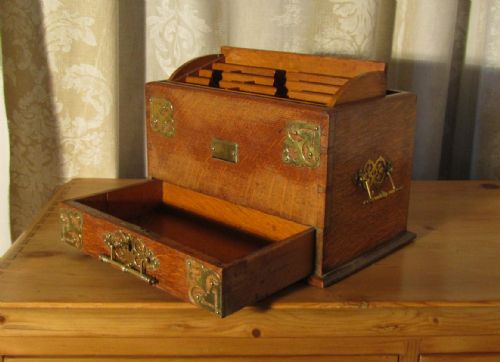 fig 1. A Charming Arts and Crafts Golden Oak Stationary Box