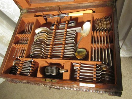 Oak Elkington Cutlery Canteen on Stand