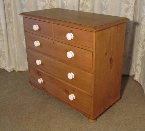 fig 1. Victorian Pine Chest of Drawers