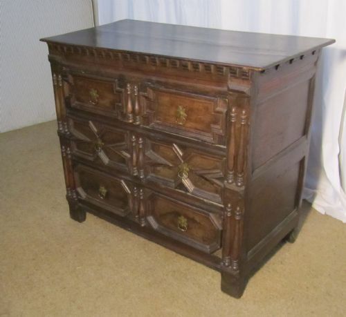 18th Century Oak Chest of Drawers
