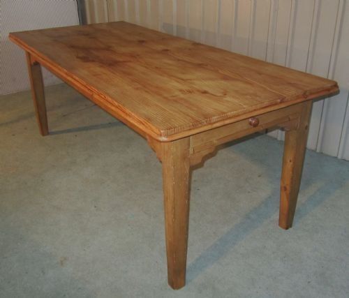 fig 1. A Large Victorian Pine Kitchen Table