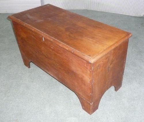 fig 1. A Georgian 5 Plank Elm Coffer