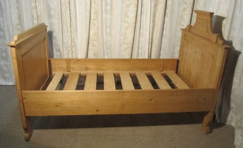 French Pine Single Sleigh Bed Lit Bateau