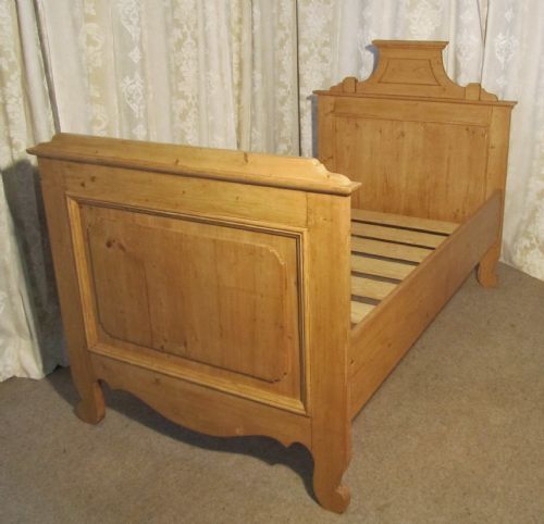 fig 1. French Pine Single Sleigh Bed Lit Bateau
