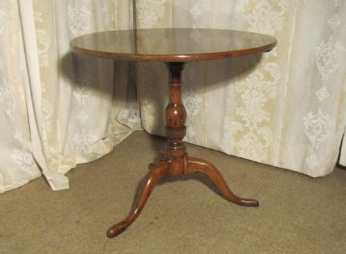 fig 1. A Georgian Country Oak Tilt Top Table