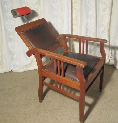 fig 2. Dutch 19th Century Dentists’ Chair, Tattoo or Barbers’ Chair