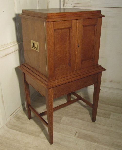 Art Deco Golden Oak Jewellery Cabinet or Collectors Cabinet