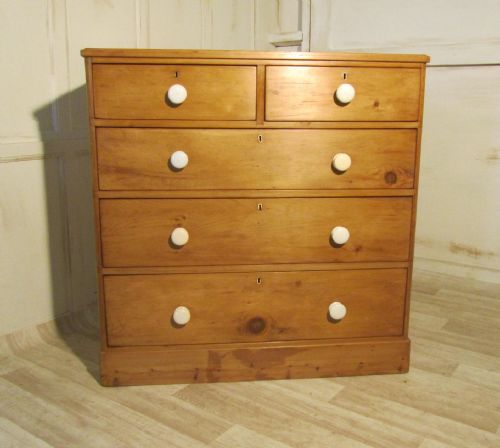 Victorian Pine Chest of Drawers