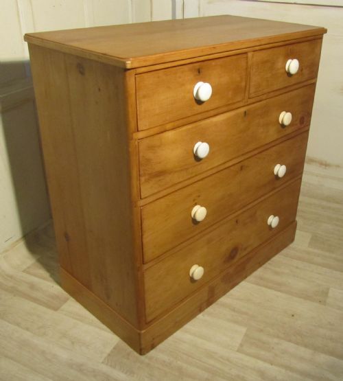 fig 1. Victorian Pine Chest of Drawers
