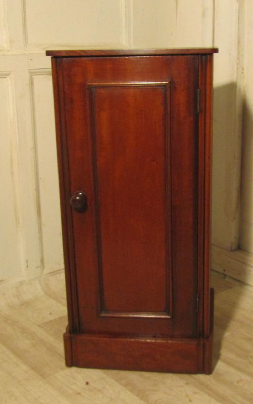 Victorian Mahogany Bedside Cupboard